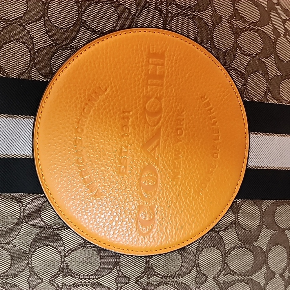 COACH DEMPSEY TOTE 40" - Picture 2 of 14